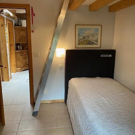 Stilvolle Grosszuegige 7.5 Zi Maisonette 10 Pers Chalet *