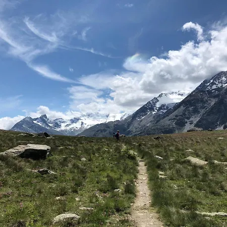 Stilvolle Grosszuegige 7.5 Zi Maisonette 10 Pers Saas-Fee