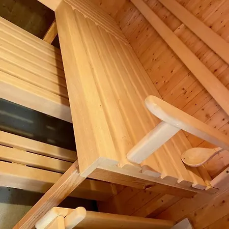 Stilvolle Grosszügige 7.5 Zi Maisonette 10 Pers *