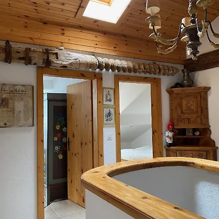 Stilvolle Grosszuegige 7.5 Zi Maisonette 10 Pers * Saas Fee